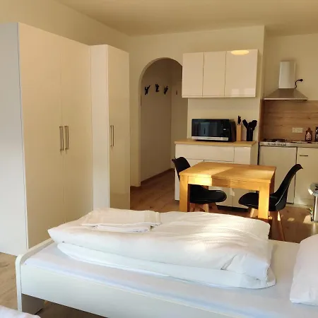 Schicke Wohnung In Stadtnaehe Würzburg Esterno foto