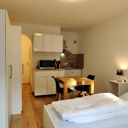 Schicke Wohnung In Stadtnaehe Würzburg Esterno foto