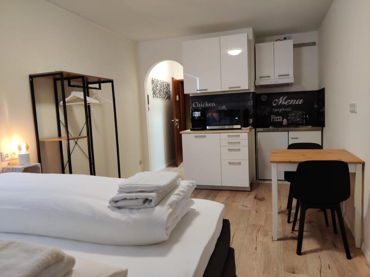 Schicke In Stadtnaehe Apartment